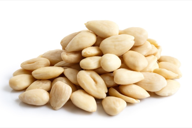 Almonds in Bulk per Kg