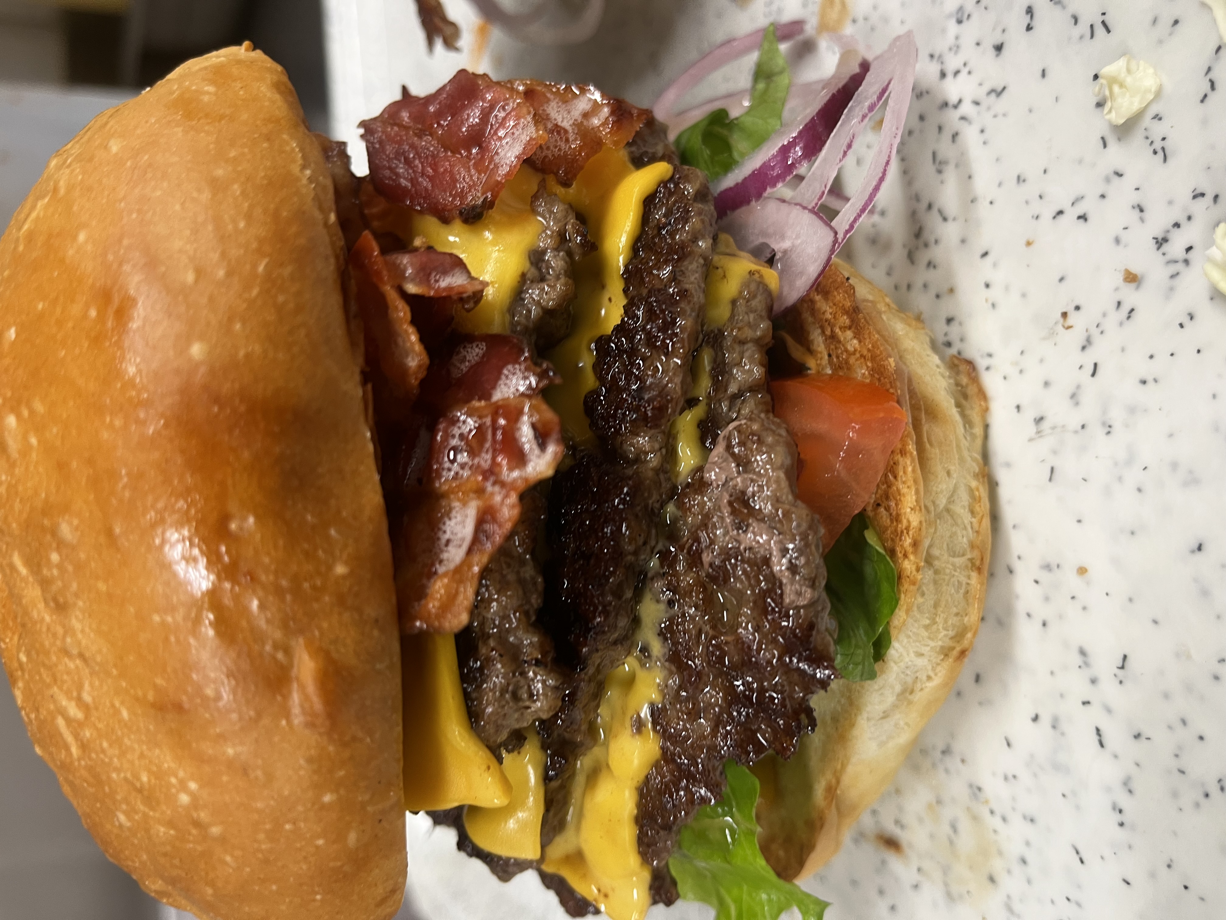 Menu Le 360: Triple Cheese Burger